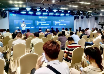 螳螂科技CEO江涛：助力教育行业数字化转型，共育数字新生态！